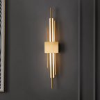 Modern Linear Wall Light in Gold and Black Finish – Sleek Minimalist Design for Elegant Interiors