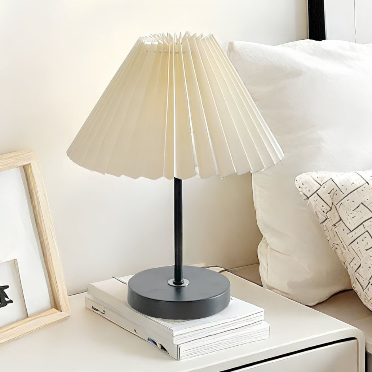 Emie Ambient Glow Lamp – Elegant & Adjustable Lighting