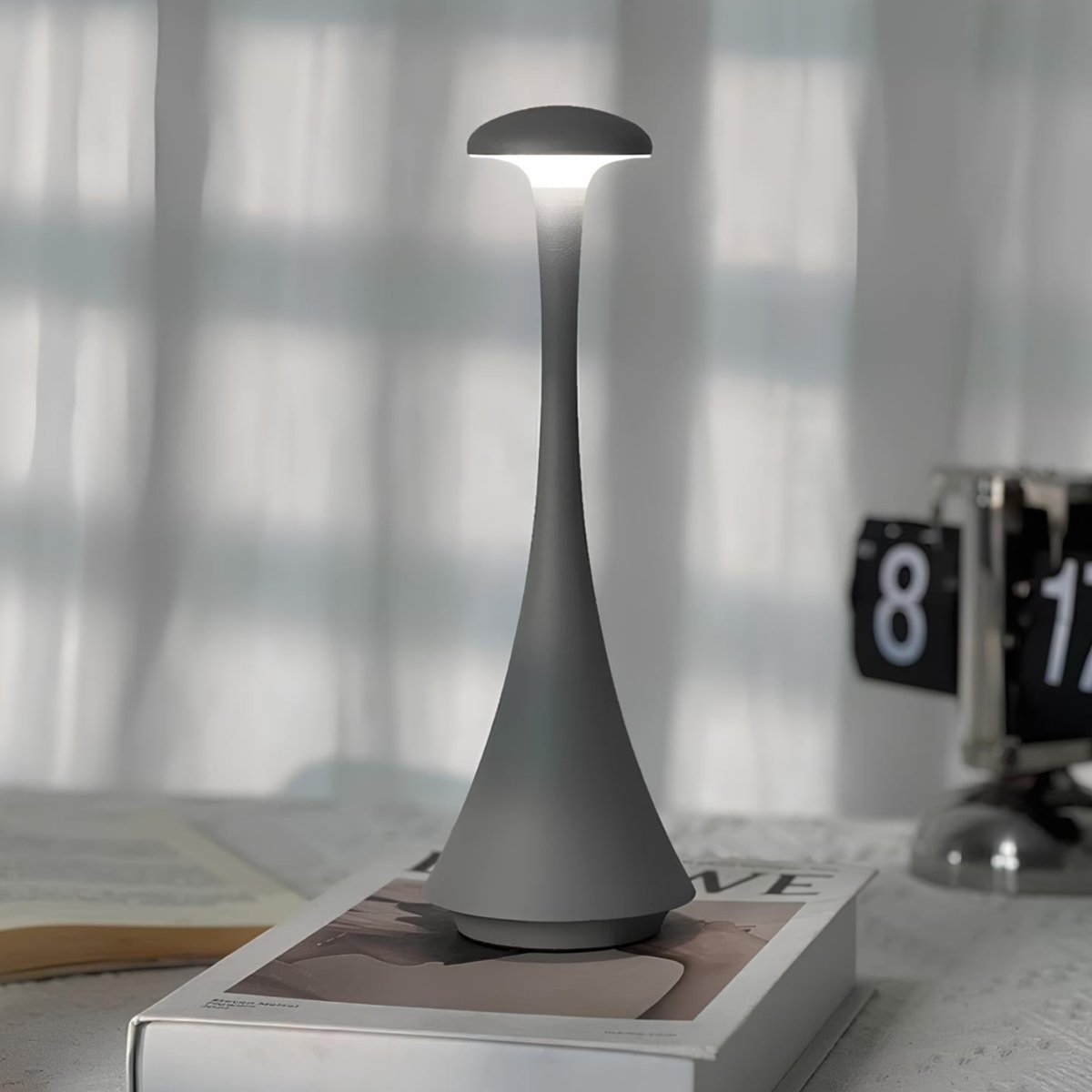 RadianceGlow Wireless Touch Lamp – Sleek, Modern & Dimmable