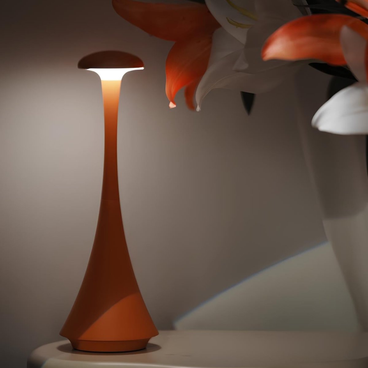 RadianceGlow Wireless Touch Lamp – Sleek, Modern & Dimmable