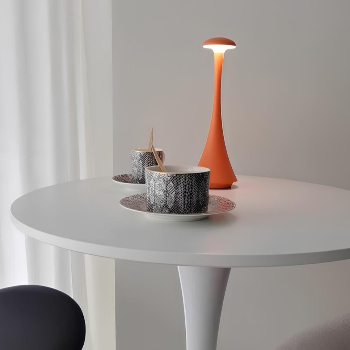 RadianceGlow Wireless Touch Lamp – Sleek, Modern & Dimmable