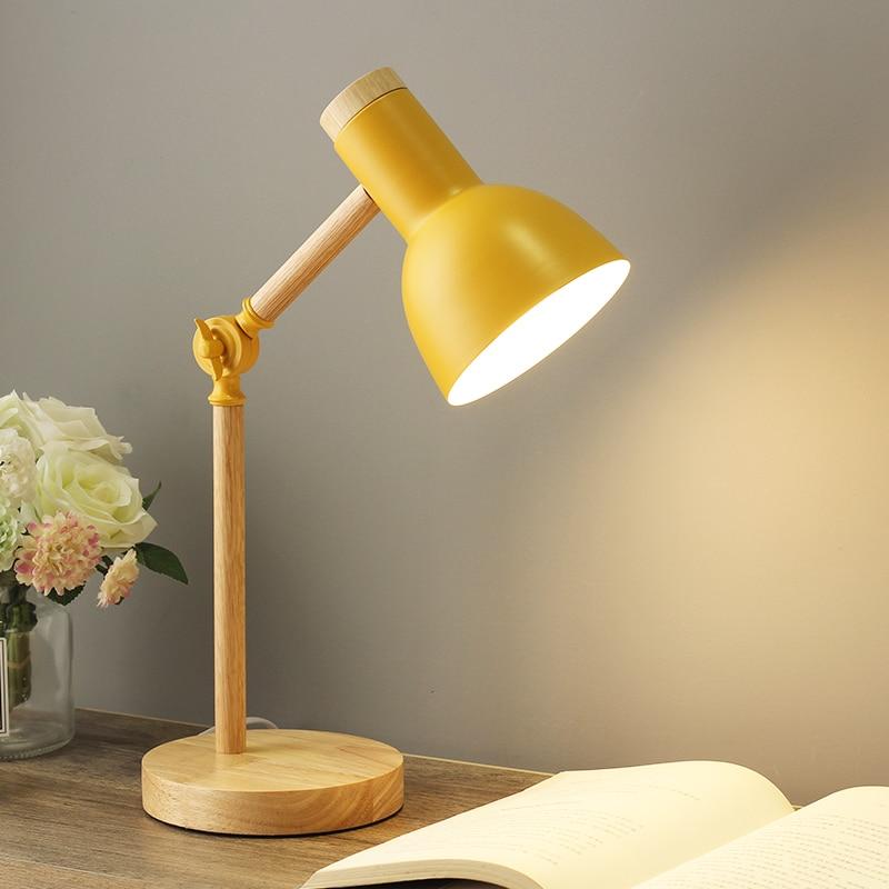 NordicGlow - Elegant adjustable desk lamp