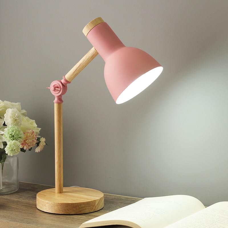 NordicGlow - Elegant adjustable desk lamp